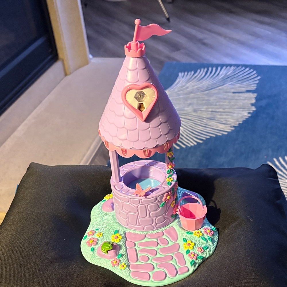 My Magic Kissing Dragon Wishing Well Playset